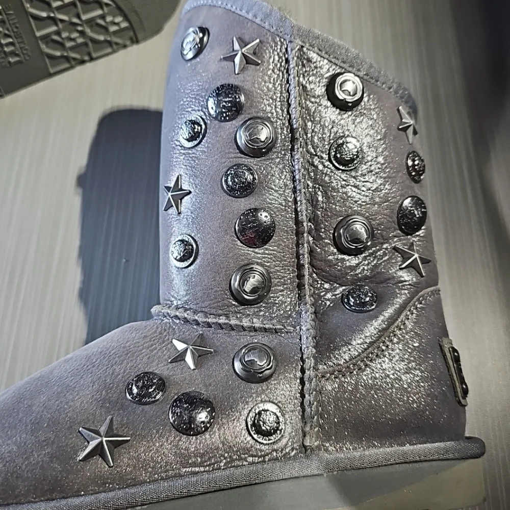 Australia Luxe Collective ANGEL Short Boots Women 6M Gray/Silver NEW Without Tag